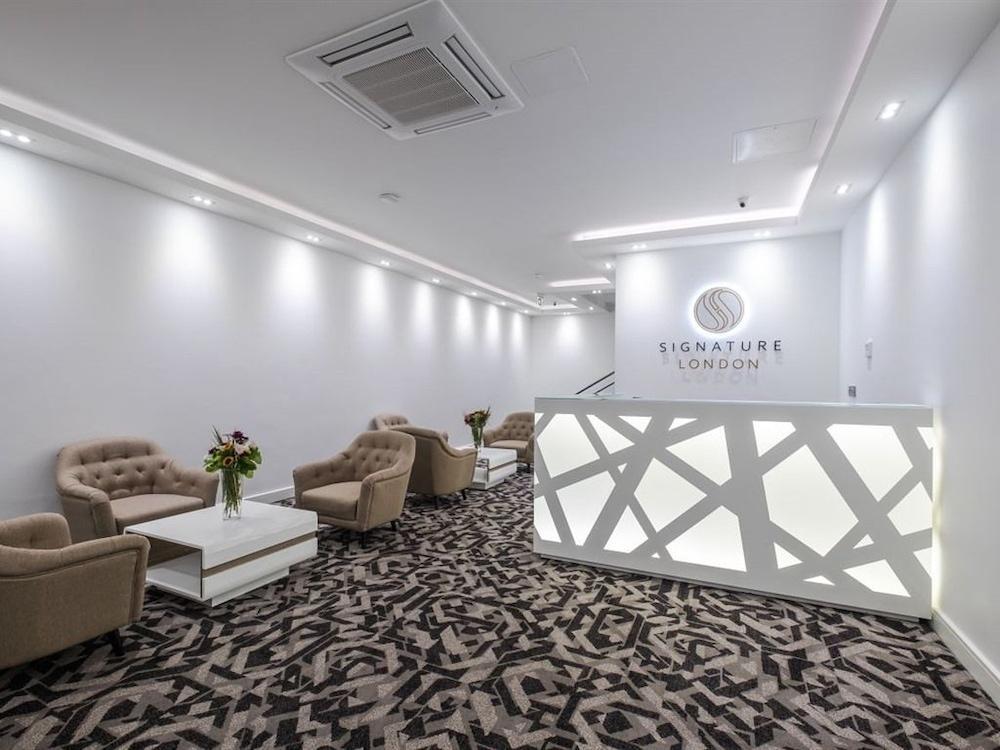 Signature Hotel London Илфорд Екстериор снимка